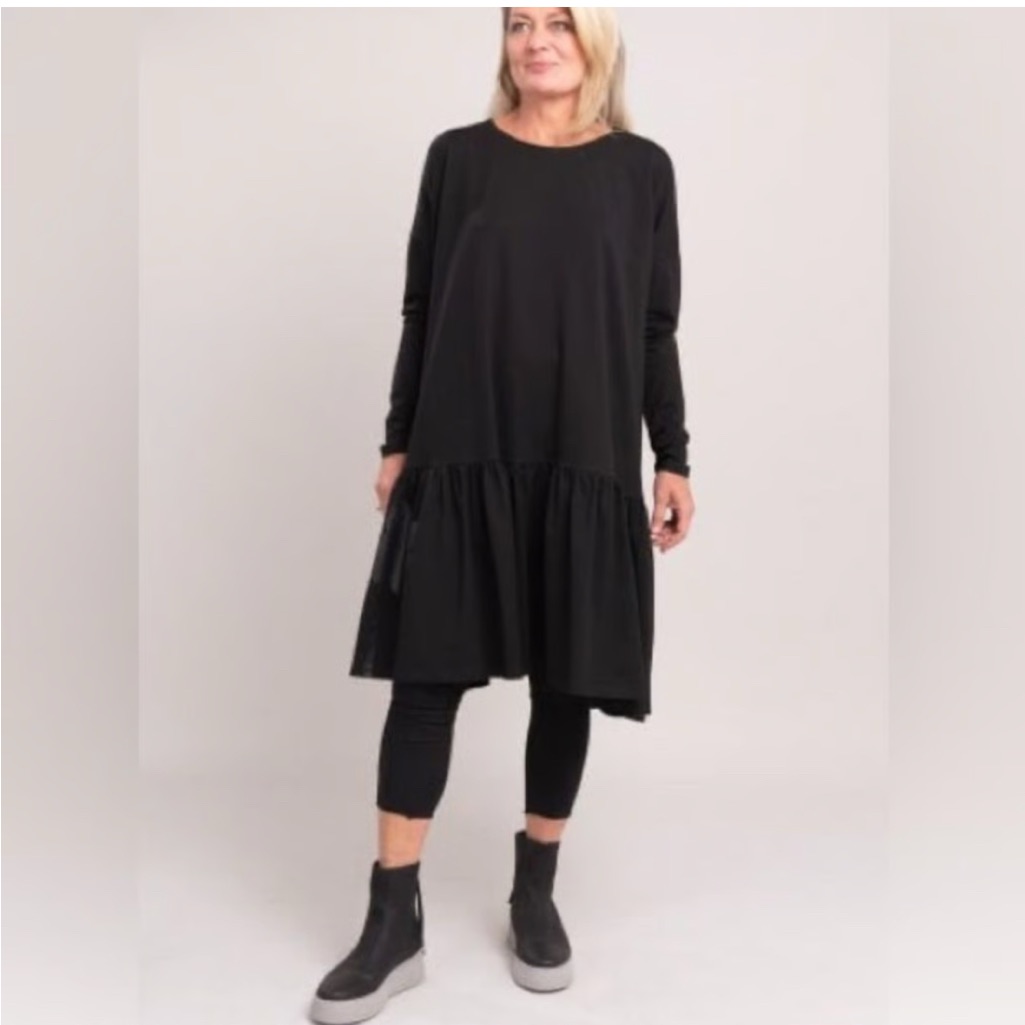 Alembika Soft Knit Dress Dark Gray Dress With Front Pockets Size 10-12